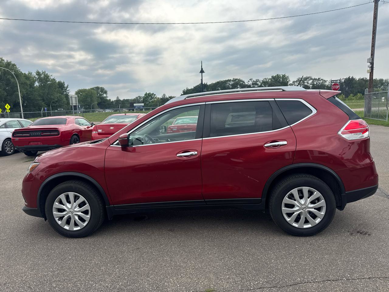 Used 2016 Nissan Rogue S w/ Appearance Package AWD/4WD image 8