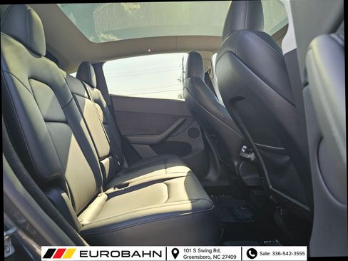 Used 2024 Tesla Model Y Long Range AWD/4WD image 22