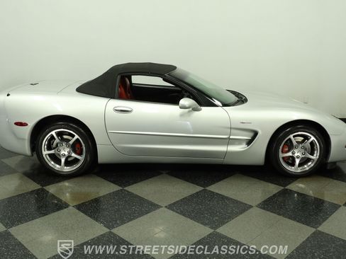 Used 2001 Chevrolet Corvette Grand Sport w/ Preferred Equipment Group2 RWD image 13