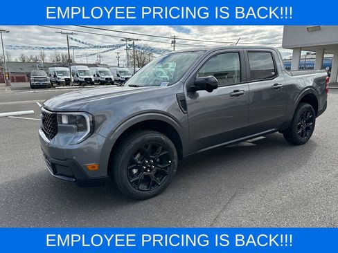New 2026 Ford Maverick Lariat w/ Black Appearance Package AWD/4WD image 2