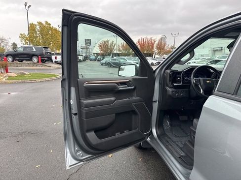 Certified 2025 Chevrolet Silverado 1500 LT image 10