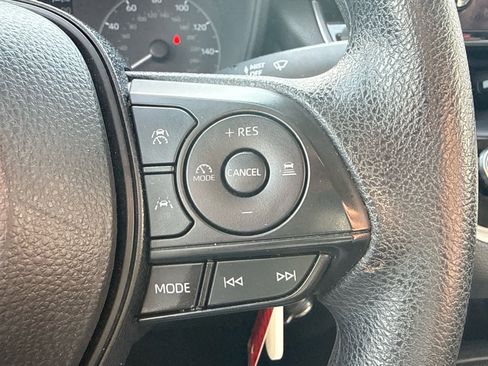 Used 2024 Toyota Corolla LE image 34