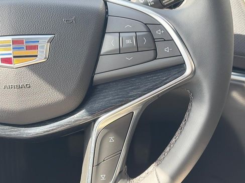 Used 2025 Cadillac XT5 Premium Luxury AWD/4WD image 23