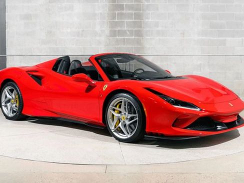 Used 2023 Ferrari F8 Tributo RWD image 1