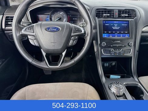 Used 2020 Ford Fusion SE w/ Equipment Group 151A FWD image 22