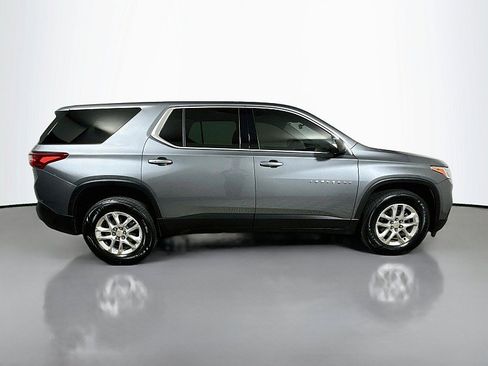 Used 2020 Chevrolet Traverse LS FWD image 8