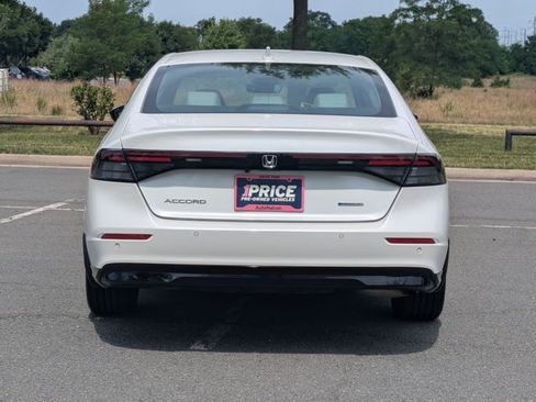Used 2023 Honda Accord EX-L image 7