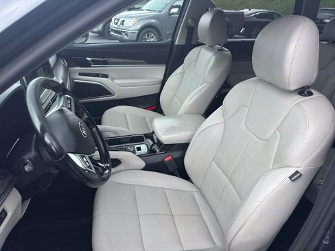 Used 2020 Kia Telluride EX w/ EX Premium Package AWD/4WD image 9