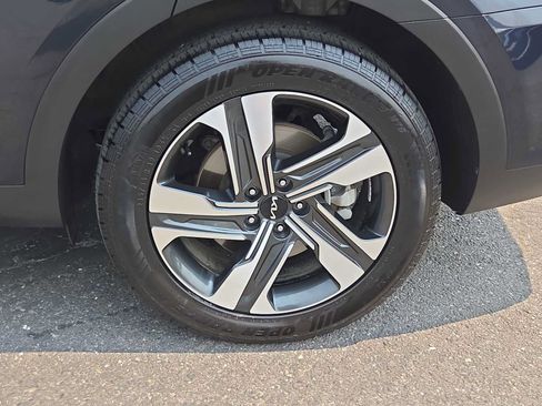 Used 2024 Kia Sorento EX w/ Panoramic Sunroof Package AWD/4WD image 16