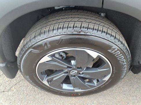 Used 2025 Nissan Rogue SV image 15