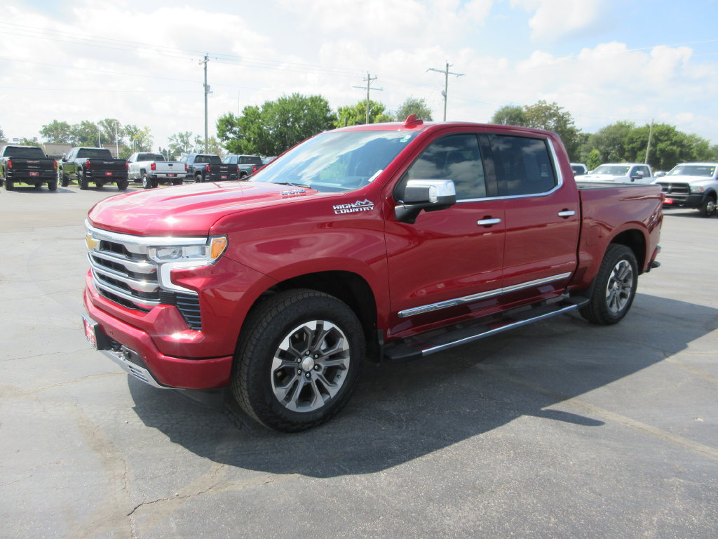 Certified 2024 Chevrolet Silverado 1500 High Country AWD/4WD image 13