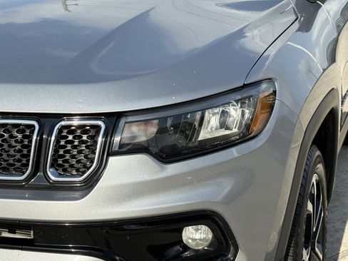 Used 2024 Jeep Compass Limited AWD/4WD image 11
