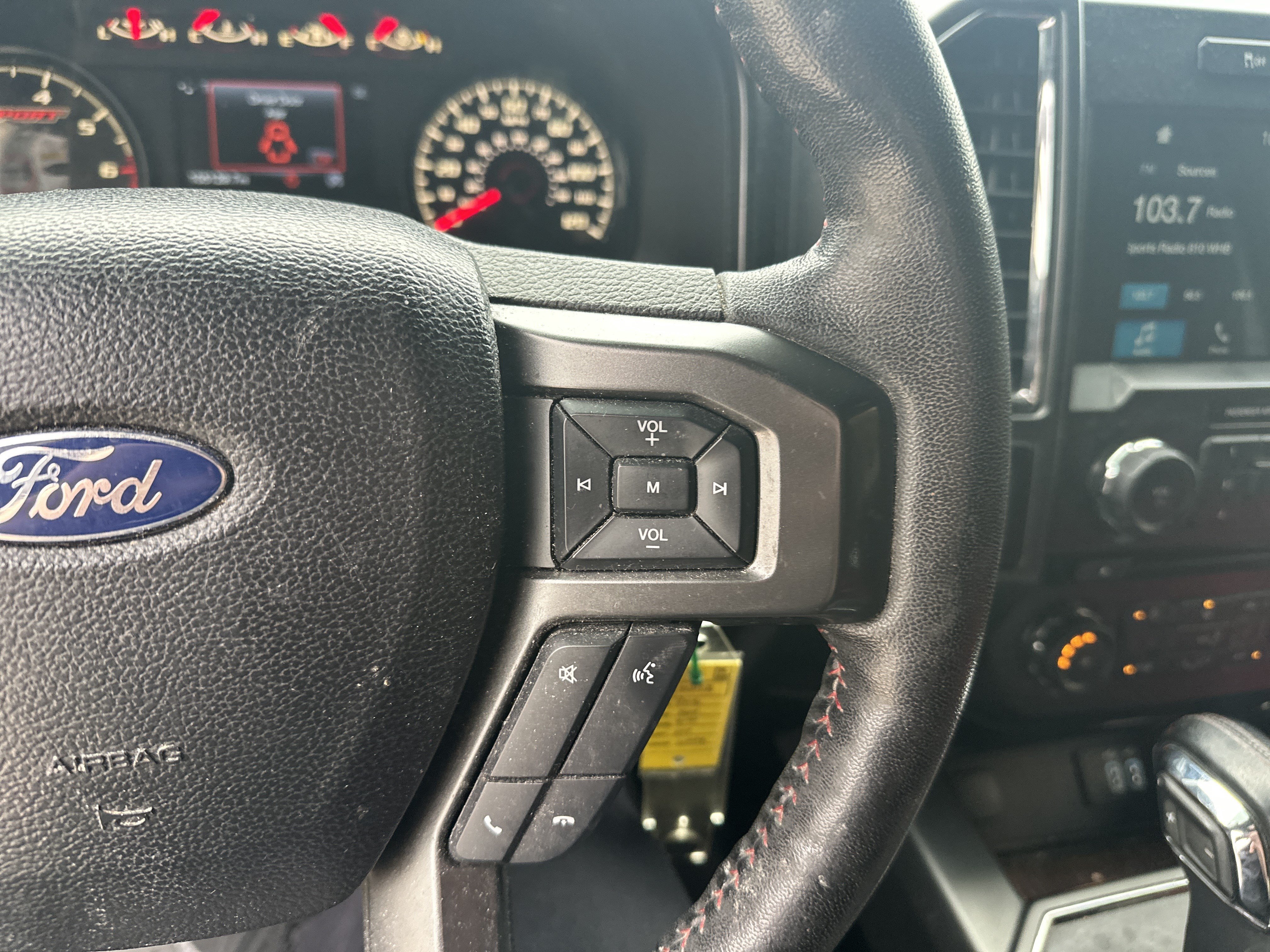 Used 2016 Ford F150 XLT w/ Equipment Group 302A Luxury AWD/4WD image 19