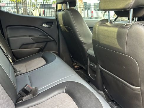Used 2015 Chevrolet Colorado Z71 AWD/4WD image 25