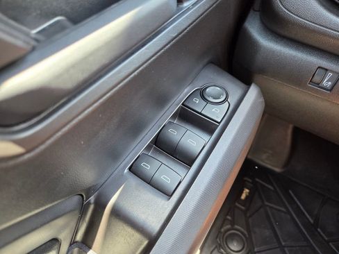Used 2025 Chevrolet Colorado W/T RWD image 20