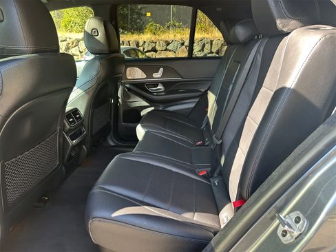 Used 2021 Mercedes-Benz GLE 350 4MATIC image 11