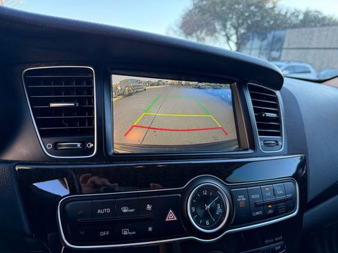 Used 2014 Kia Cadenza Premium w/ Technology Package image 10