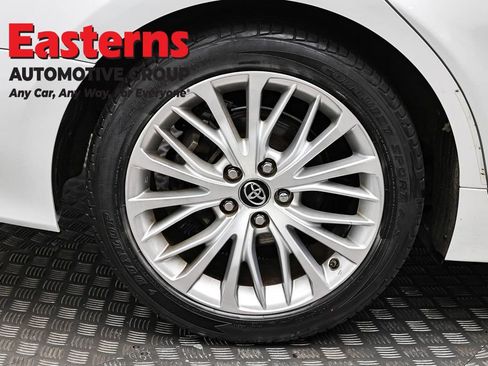 Used 2019 Toyota Camry XLE w/ Carpet Mat Package image 31