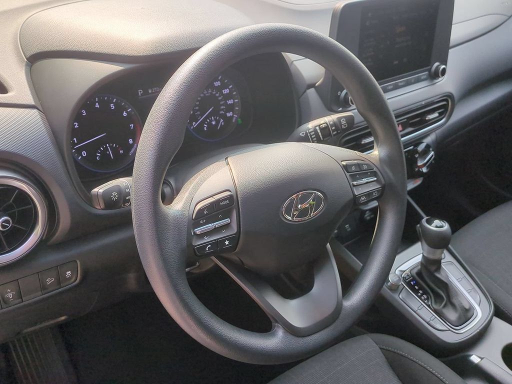 Used 2023 Hyundai Kona SEL AWD/4WD image 14