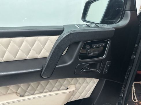Used 2015 Mercedes-Benz G 63 AMG 4MATIC image 10