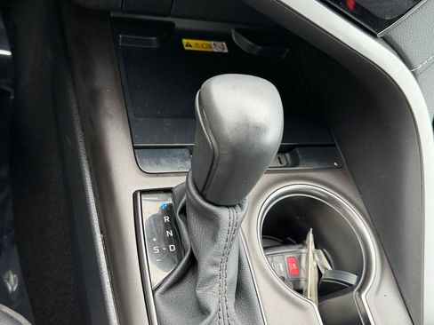 Used 2023 Toyota Camry SE w/ Cold Weather Package FWD image 24