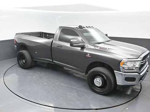 Used 2024 RAM 3500 Tradesman w/ Chrome Appearance Group AWD/4WD image 19