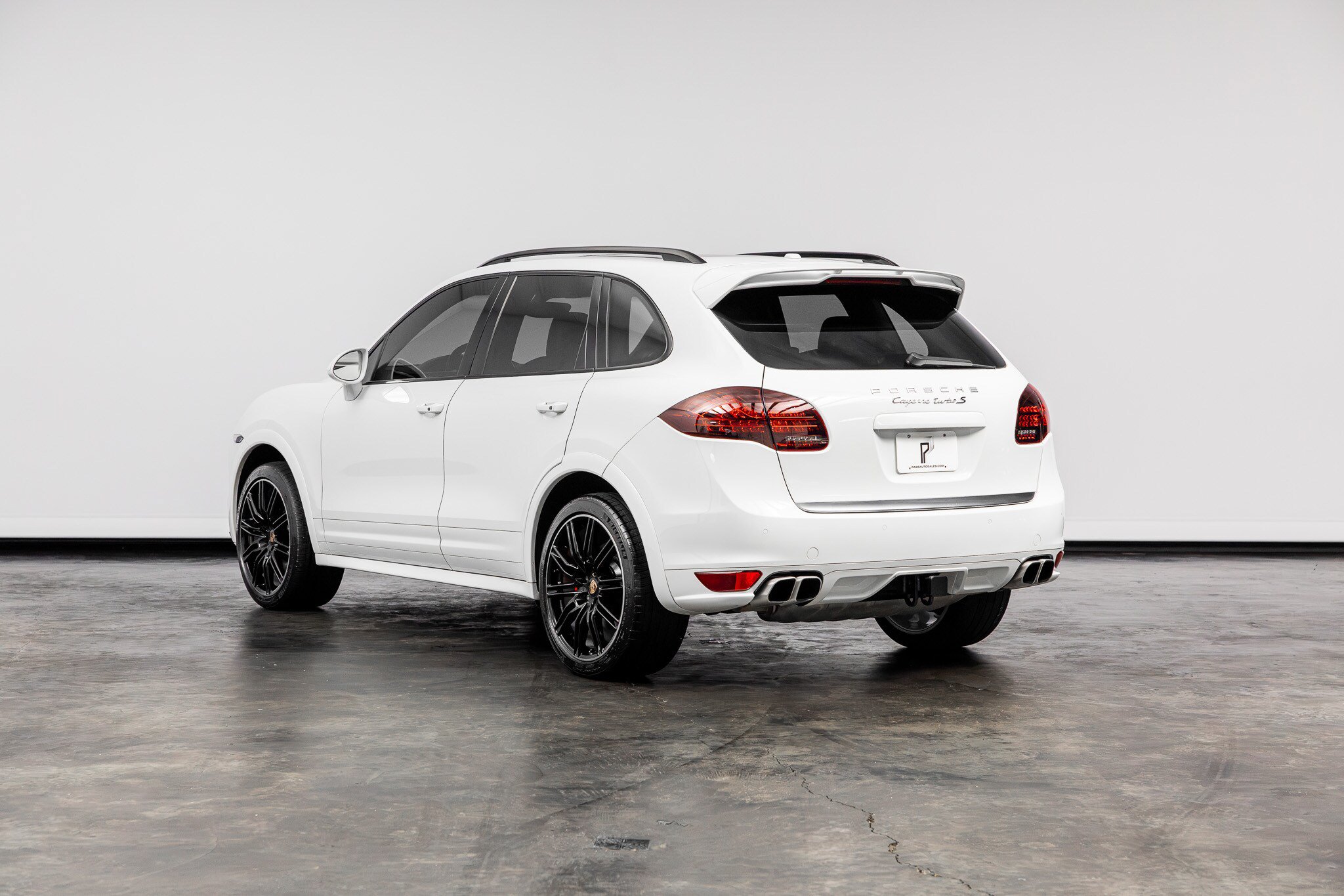 Used 2014 Porsche Cayenne Turbo S AWD/4WD image 15