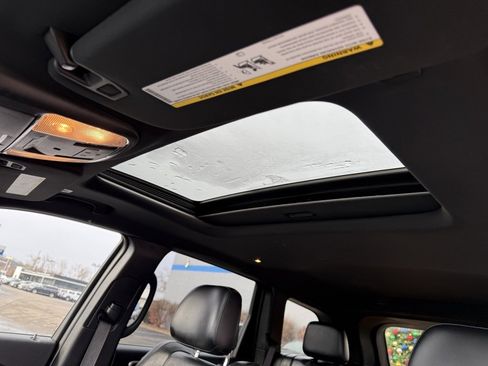 Used 2022 Jeep Grand Cherokee Laredo X image 29