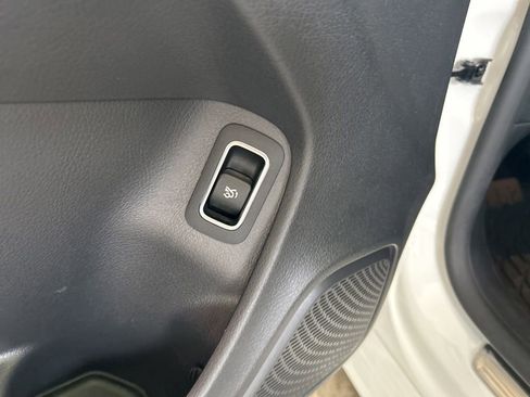 Used 2020 Mercedes-Benz CLA 250 CLA 250 image 38