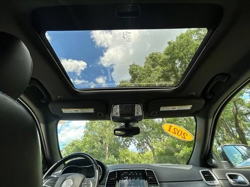 Used 2021 Jeep Grand Cherokee Limited AWD/4WD image 52