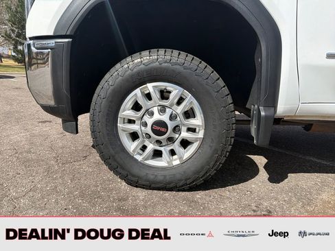 Used 2024 GMC Sierra 2500 Pro w/ Convenience Package AWD/4WD image 15