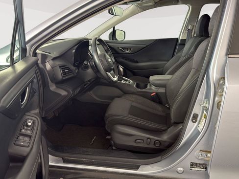 Used 2024 Subaru Outback Premium AWD/4WD image 5