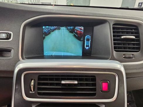 Used 2016 Volvo S60 T5 Premier image 17