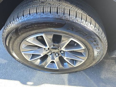 Used 2022 Chevrolet Tahoe Z71 w/ Luxury Package image 27