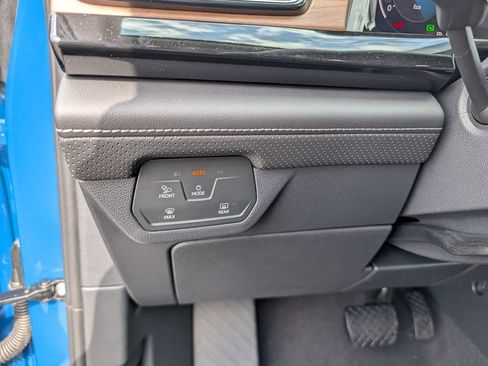 New 2026 Volkswagen Atlas SE image 19