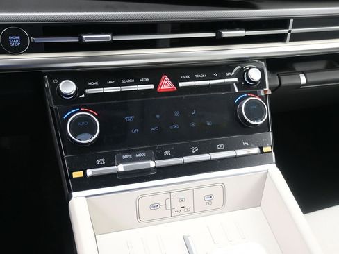 New 2026 Hyundai Santa Fe SE AWD/4WD image 16