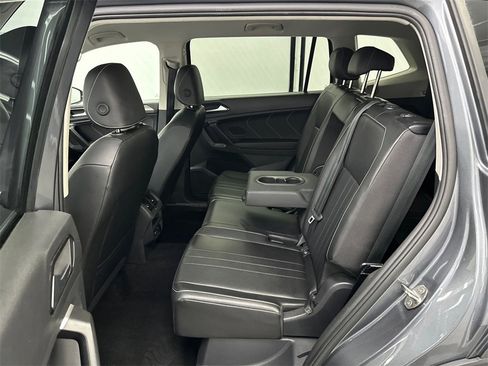 Used 2024 Volkswagen Tiguan SE image 22