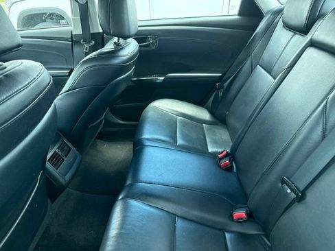 Used 2016 Toyota Avalon Touring FWD image 4