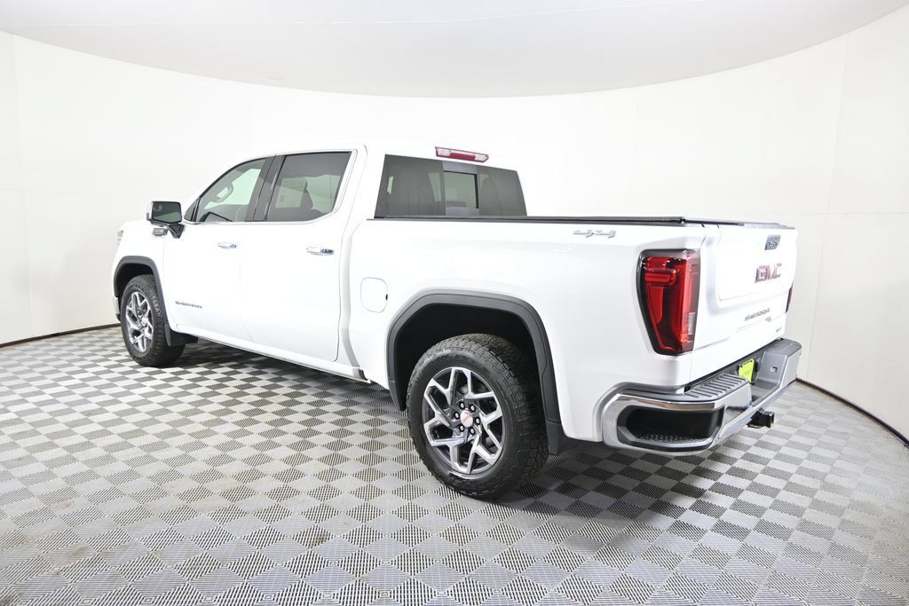 Used 2022 GMC Sierra 1500 SLT w/ SLT Convenience Package AWD/4WD image 4