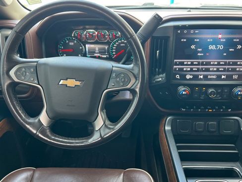 Used 2016 Chevrolet Silverado 2500 High Country w/ Duramax Plus Package image 11
