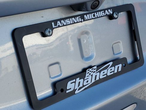 Used 2020 Chrysler Pacifica Touring-L image 39