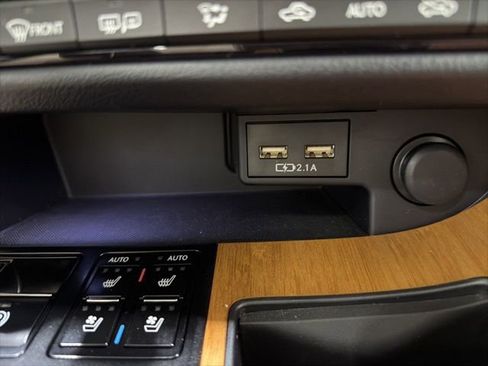 Used 2022 Lexus RX 350 AWD w/ Premium Package image 37