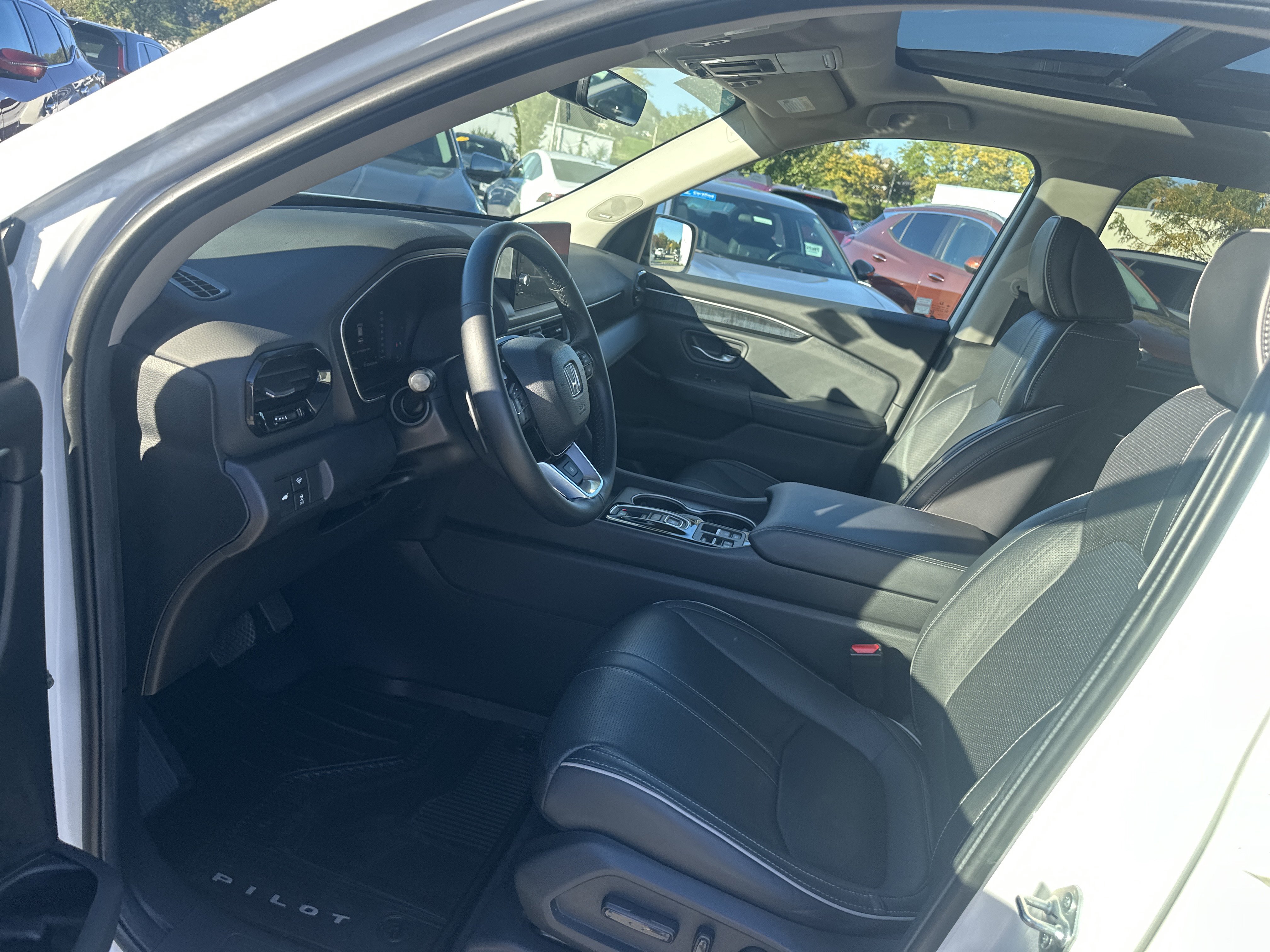 Certified 2024 Honda Pilot Elite image 15