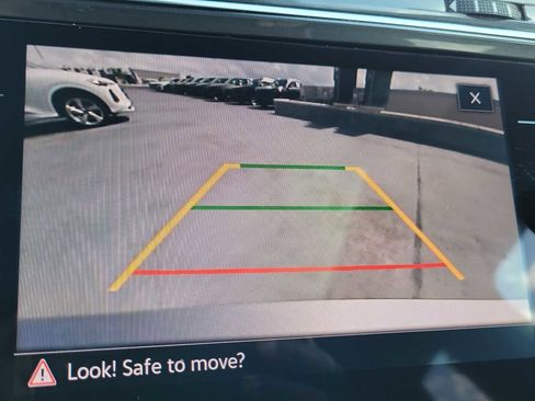 Used 2023 Volkswagen Tiguan SE R-Line image 24