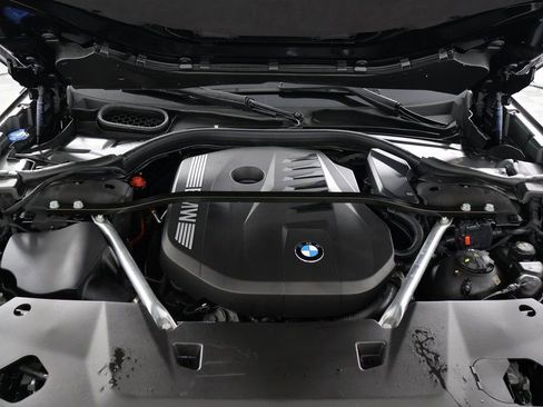 Used 2023 BMW 740i w/ Parking Assistance Package RWD image 14