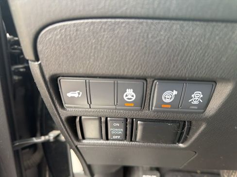 Used 2020 Nissan Armada Platinum w/ Captain's Chairs Package image 26