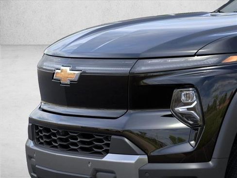 New 2026 Chevrolet Silverado EV LT AWD/4WD image 13