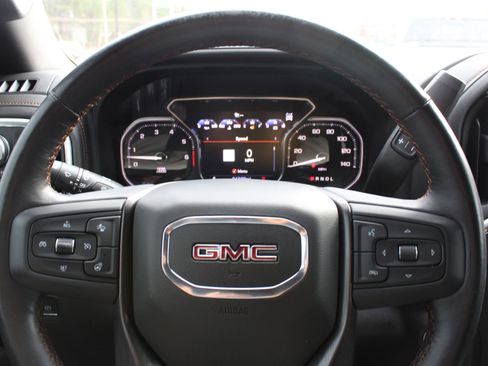 Used 2022 GMC Sierra 1500 AT4 w/ AT4 Premium Package image 39
