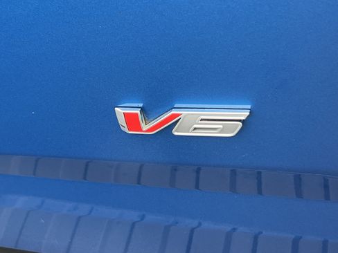 Used 2021 Chevrolet Colorado Z71 w/ Safety Package image 10