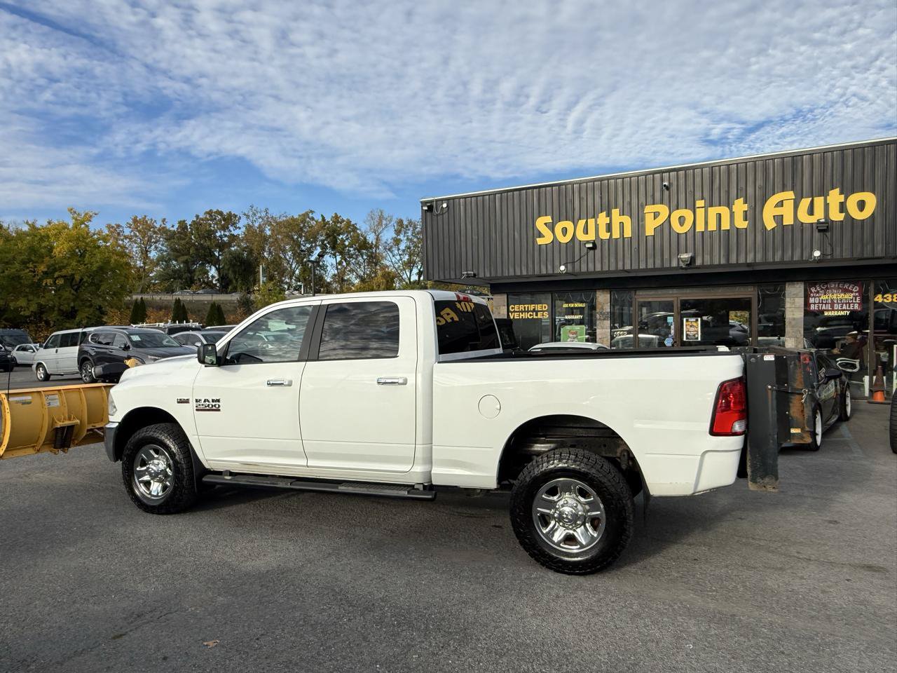 Used 2018 RAM 2500 SLT AWD/4WD image 9